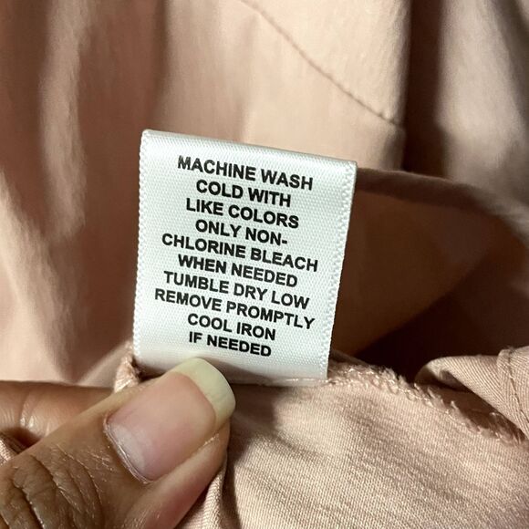 Elle Light Pink Button-Down Shirt Size M GUC - Picture 9 of 12